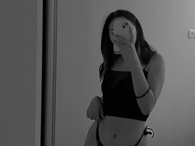 ChloeBesti - Sexe cam en vivo - 17925434