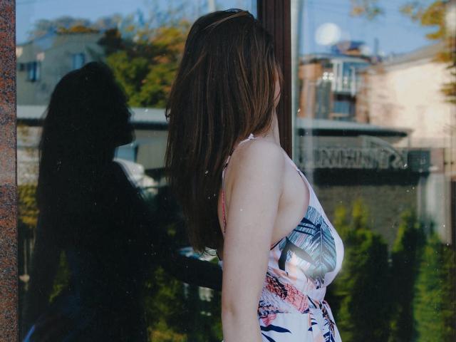 DaylinaLops - Live sex cam - 17927758