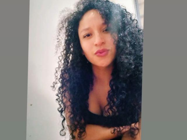 MelaniMouille - Live porno og sexkamera - 17931426