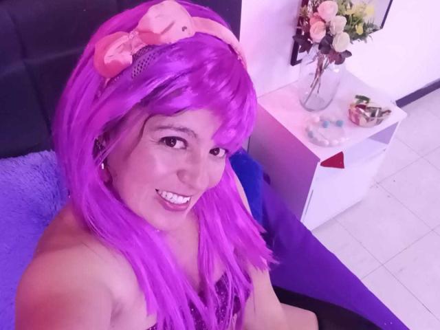 AmandaHotL - Live porn &amp; sex cam - 17931526