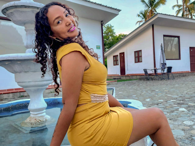 BetzabethMiller - Live sex cam - 17939162