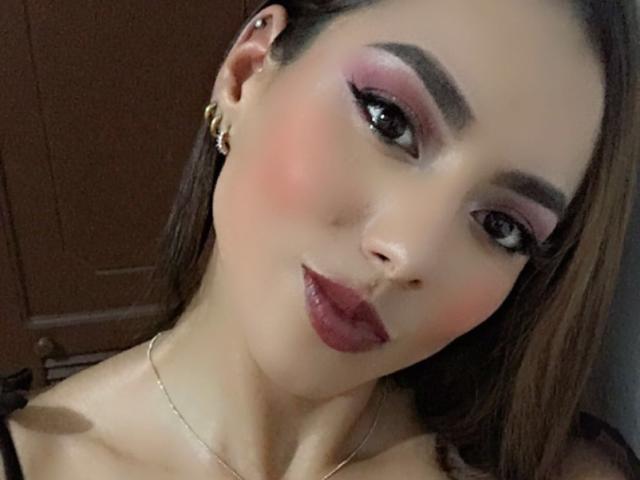 ValeriDiaz - Live porn &amp; sex cam - 17939622