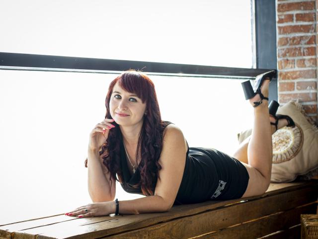 NinaFlawlees - Live porn &amp; sex cam - 17940026