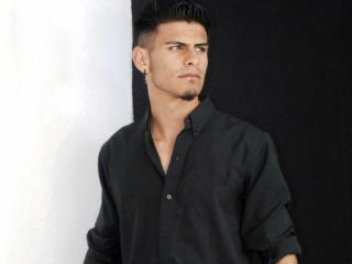 KevinMiller - Live porn &amp; sex cam - 17940478