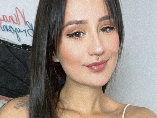 NinaBryon - פורנו בשידור חי ומצלמת סקס - 17946494