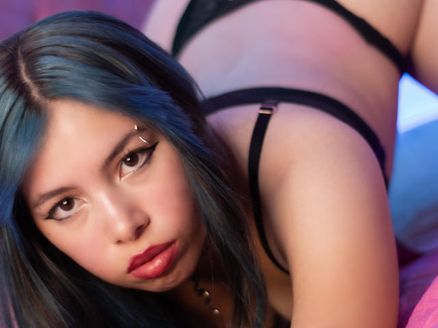 AmeliiaThoms - Live porn &amp; sex cam - 17948338