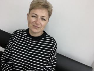 LadyBossZoya - Sexe cam en vivo - 17948866