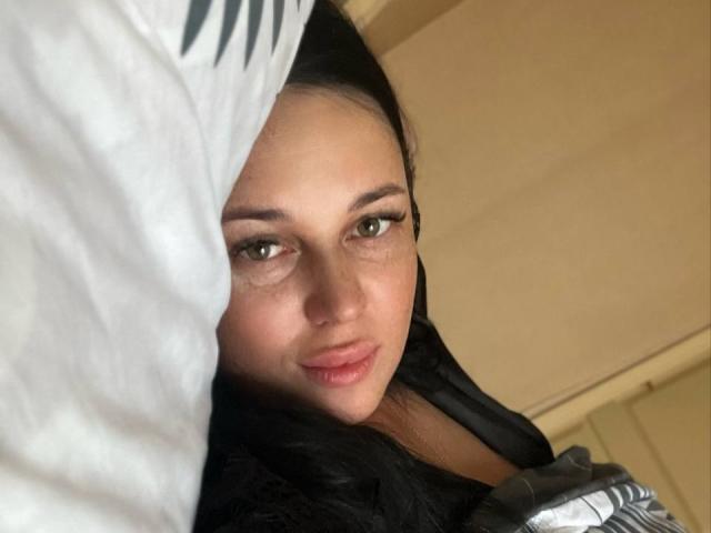 Finessia - Live sexe cam - 17951902