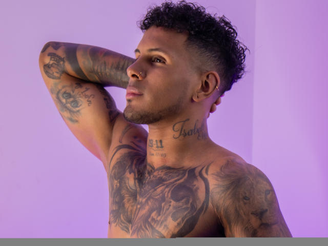 DylanStrongX - Live porn &amp; sex cam - 17953806
