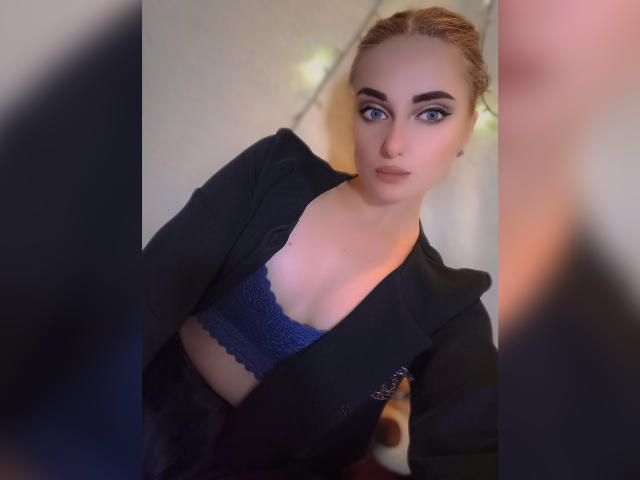 KariMillie - Live sex cam - 17957466