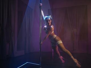 CelesteBelucci - Live porn &amp; sex cam - 17962706