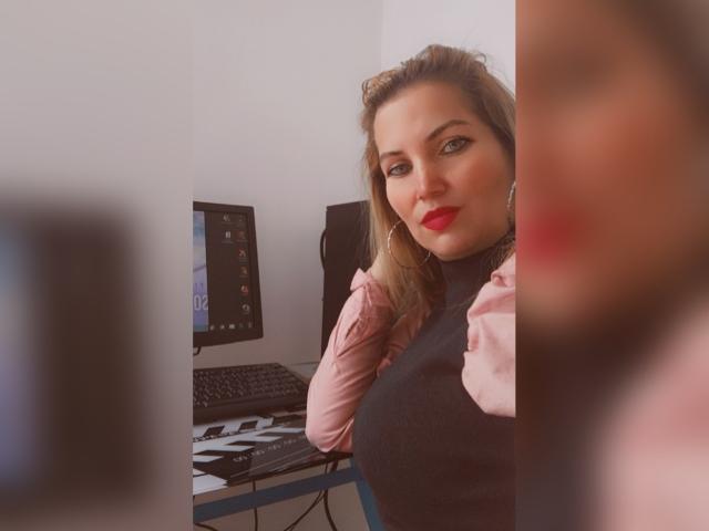 GiuliaAddams - Porno na żywo i seks kamera - 17963530
