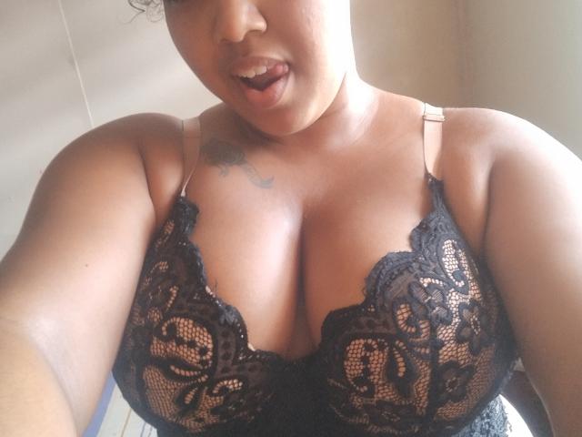 QueenJenny - Live porn &amp; sex cam - 17964446