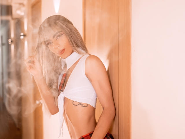 AnnieThomson - Sexe cam en vivo - 17969674