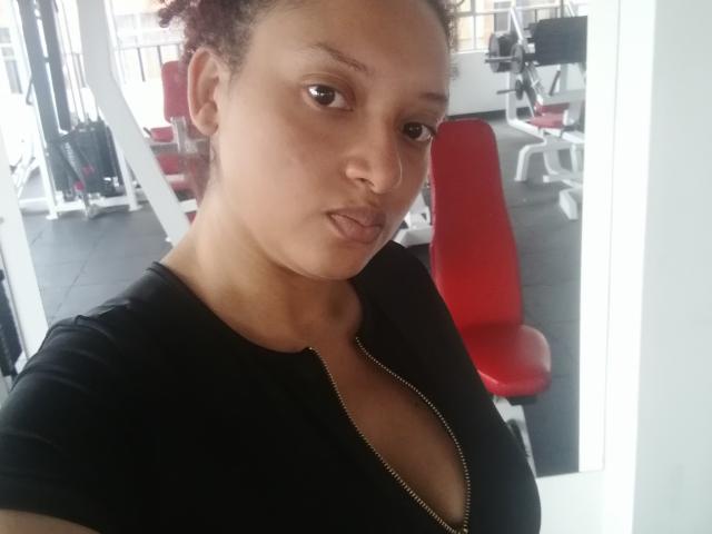 VioletaSwitch - Live porn &amp; sex cam - 17971542