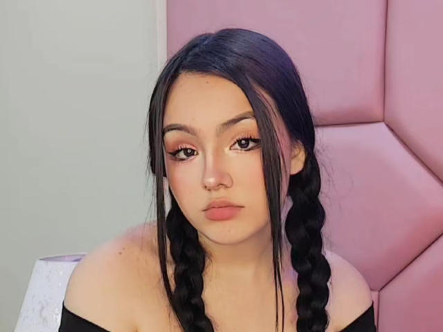 HaleiBeckham - Live porn &amp; sex cam - 17978418