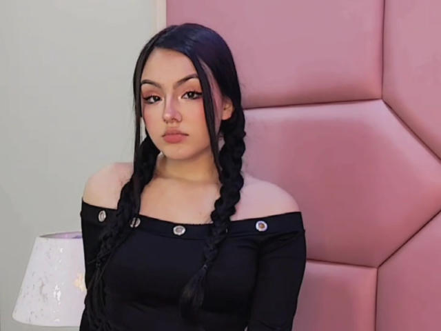 HaleiBeckham - сексуальная веб-камера в реальном времени - 17978454