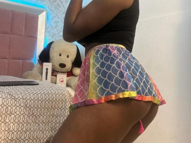 KathieJones - Live porn &amp; sex cam - 17979330