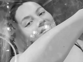 YinethBeilly - Sexe cam en vivo - 17979414