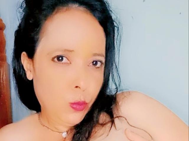 CarlyneKristi - Sexe cam en vivo - 17983246
