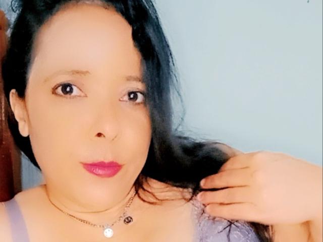 CarlyneKristi - Sexe cam en vivo - 17983250