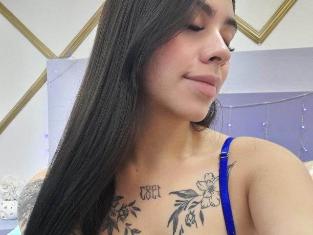 ChanelDeRosee - ライブポルノ&amp;セックスカム - 17985642