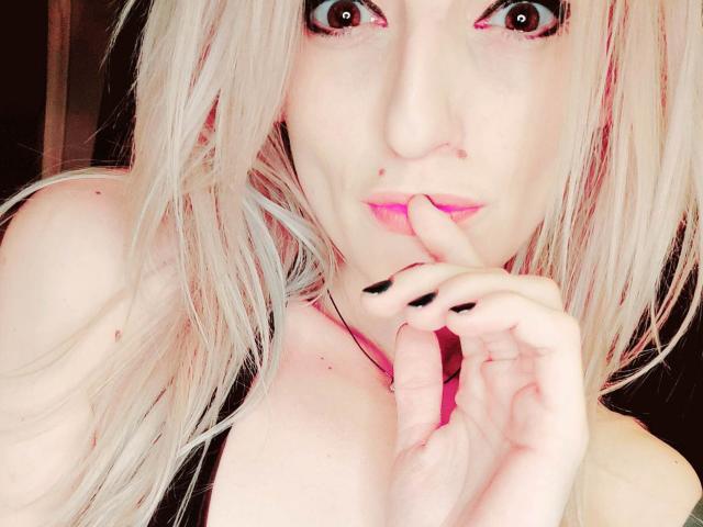 MissCherryOnTop - Camera khiêu dâm &amp; quyến rũ trực tiếp - 17985806