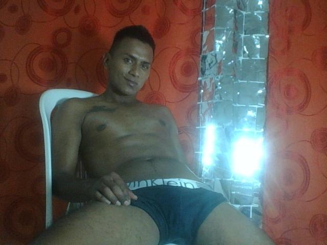 AlbertsBig - Sexe cam en vivo - 17988682