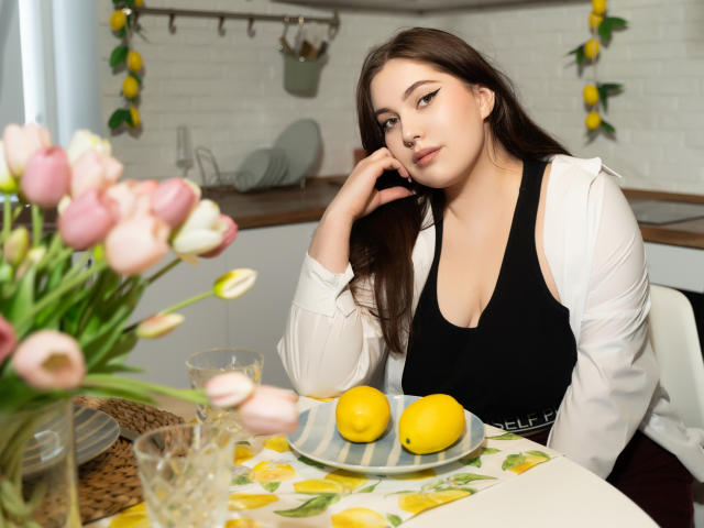 MelissaBonly - Sexe cam en vivo - 17991426