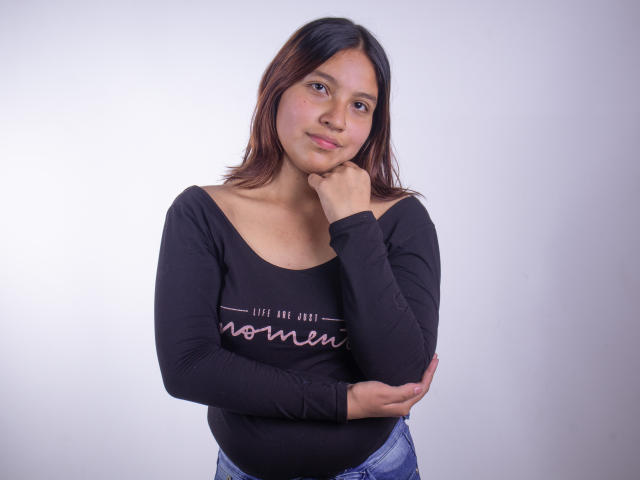 AbigailSanchez - Live porno og sexkamera - 17993650
