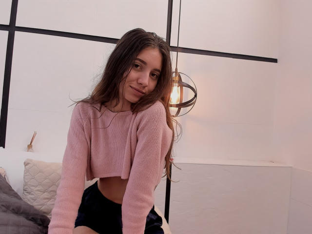 MelanyMills - Live porn &amp; sex cam - 17997566