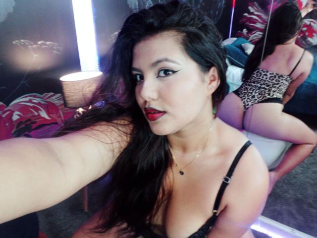 LucyDumont - Live porn &amp; sex cam - 18000486