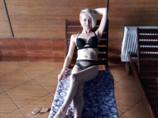 LindaMae - Live porn &amp; sex cam - 18010674