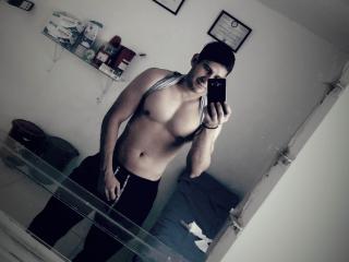 SexyBoby69 - Sexe cam en vivo - 18010934