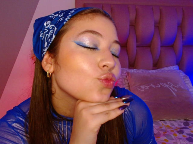 ImNovaFox - Live porn &amp; sex cam - 18011222