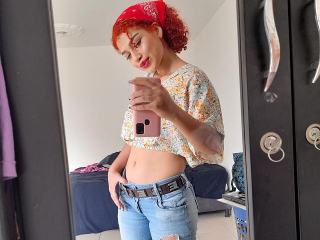 KarinaCurls - Sexe cam en vivo - 18013286