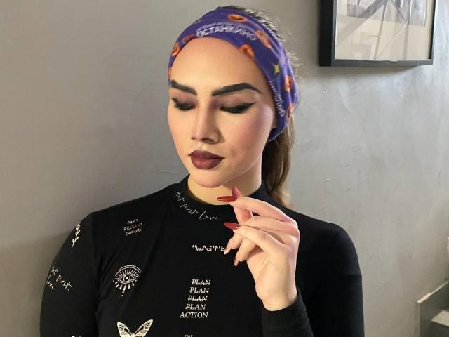 CoraBobby - Sexe cam en vivo - 18019238