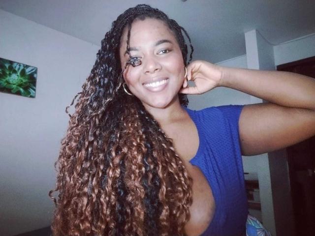 EmiraHot - Live porn &amp; sex cam - 18019922