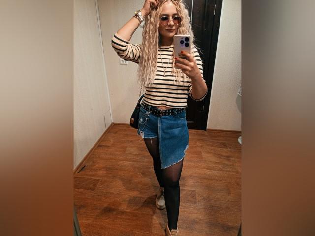 AliseWilder - Live porn &amp; sex cam - 18024166
