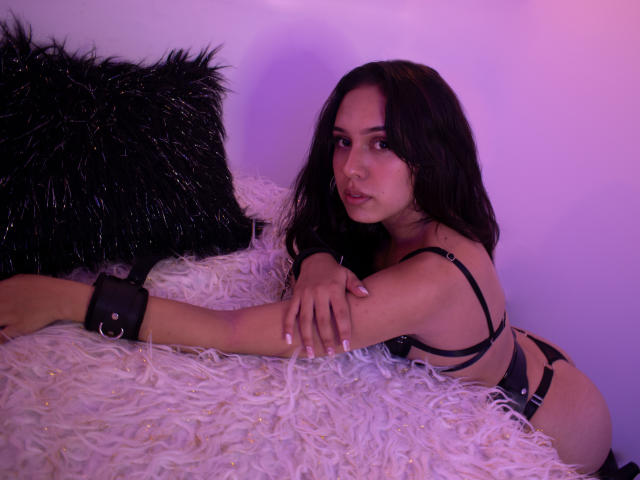 Irinna - ライブポルノ&amp;セックスカム - 18024450