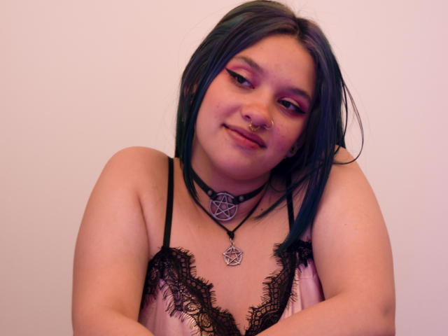 Milenie - Live sex cam - 18024550