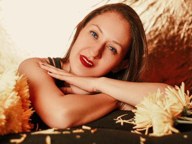 JenniferWood - Porno na żywo i seks kamera - 18028506