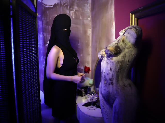 NoraArabic - Live porn &amp; sex cam - 18029958
