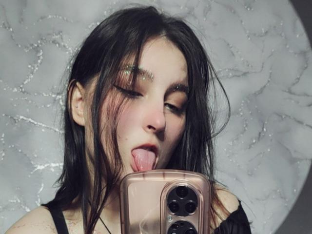 EvaGloss - Camera khiêu dâm &amp; quyến rũ trực tiếp - 18044278