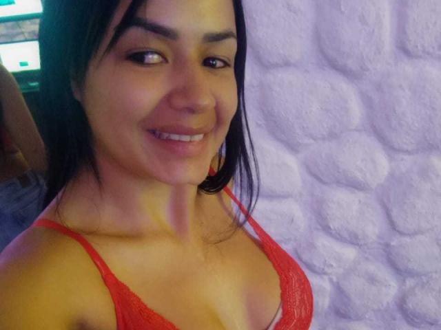 FloraJames - Sexe cam en vivo - 18045758