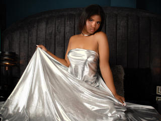 SanchezValery - Live porn &amp; sex cam - 18047274