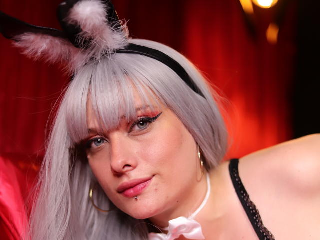 CharlotteBeker - Live Sex Cam - 18047850