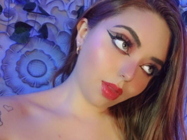 AngieTaylorr - Live porno og sexkamera - 18049702