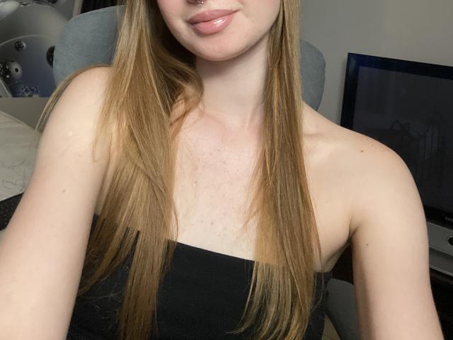 RozaRa - פורנו בשידור חי ומצלמת סקס - 18050230