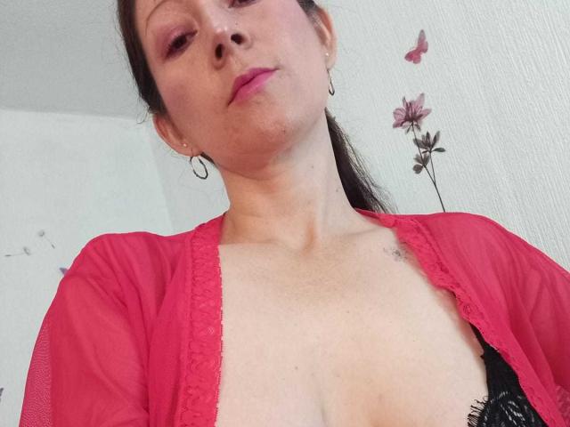 SweetPinkiePie - Live Sex Cam - 18050586